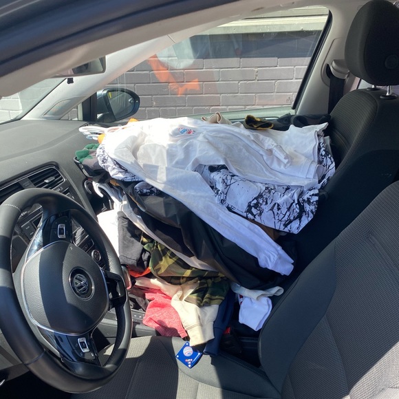 I am MOVING - Picture 1 of 1